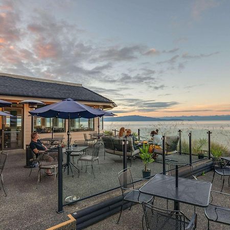 Bayside Oceanfront Resort Parksville Zewnętrze zdjęcie