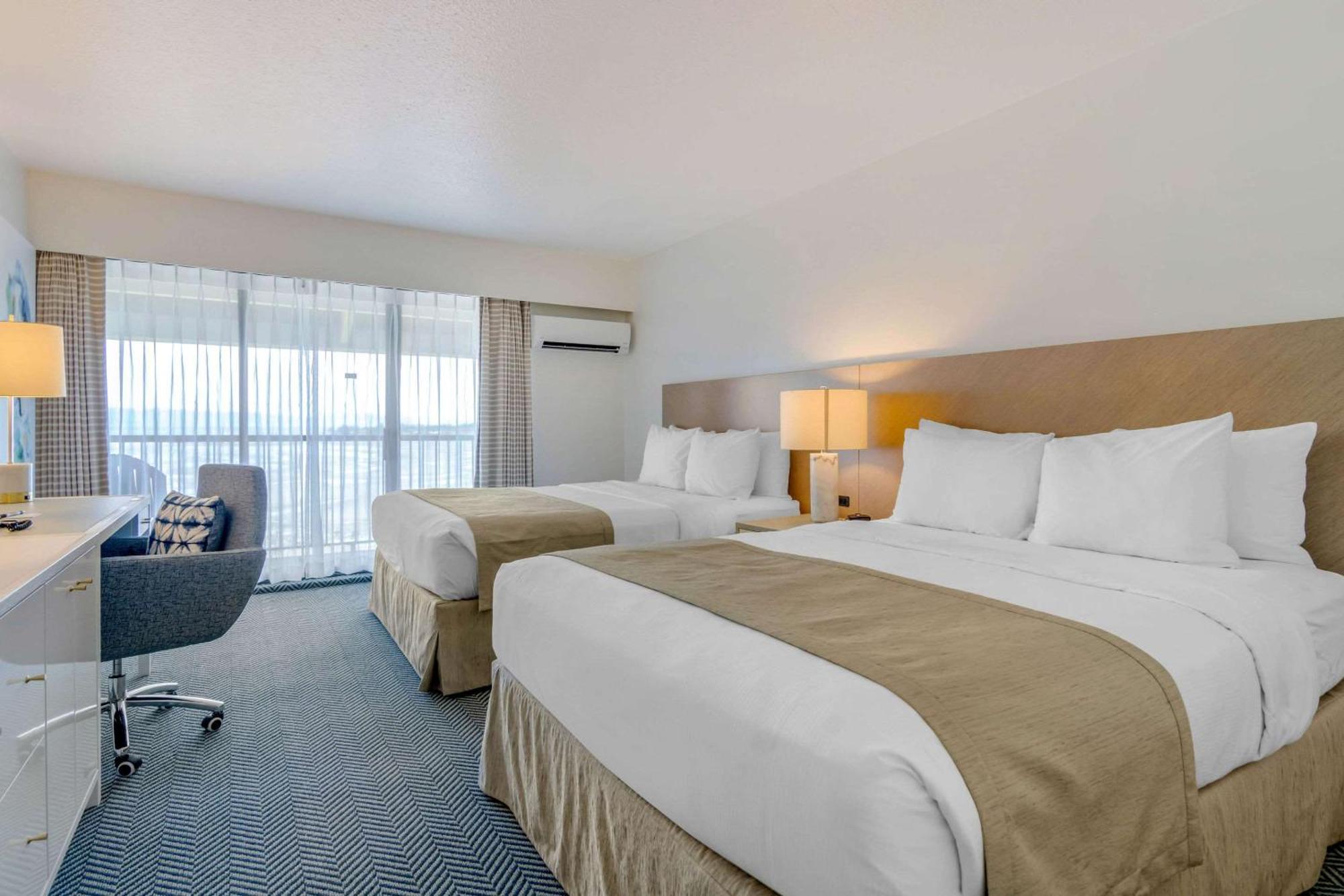 Bayside Oceanfront Resort Parksville Zewnętrze zdjęcie